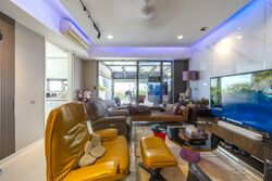 Sky Habitat (D20), Condominium #581900071